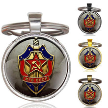 Load image into Gallery viewer, Gold Classic USSR Soviet Badges Sickle Hammer Key Chains Vintage Men Women CCCP Russia Emblem Communism Key Rings Gifts